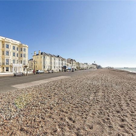 Modern Home For Small Groups By Stones Throw Apartments - Free Parking - Sea View ワージング エクステリア 写真