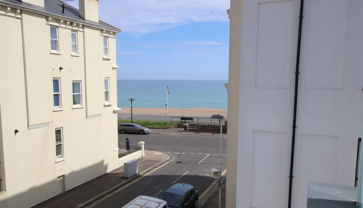 Modern Home For Small Groups By Stones Throw Apartments - Free Parking - Sea View ワージング エクステリア 写真